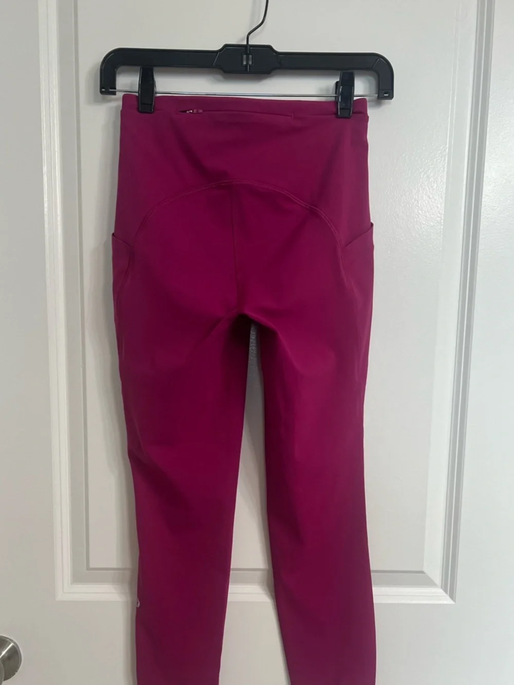 Lululemon 23-inch Swift Speed High-Rise Magenta Size 4